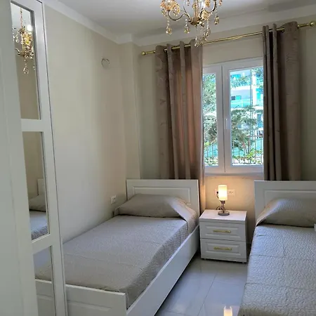 - Ana 2 Appartement Golem (Tirana)